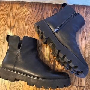 Franco Sarto Billie Lug Sole Leather Bootie in Black Size 12 EUC